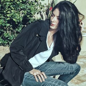 Meet your Posher, Jancy